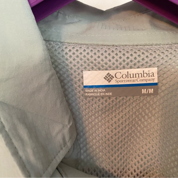 Columbia Men's PFG Skiff Guide™ Woven Short Sleeve Shirt in Cool Green - Picture 3 of 3